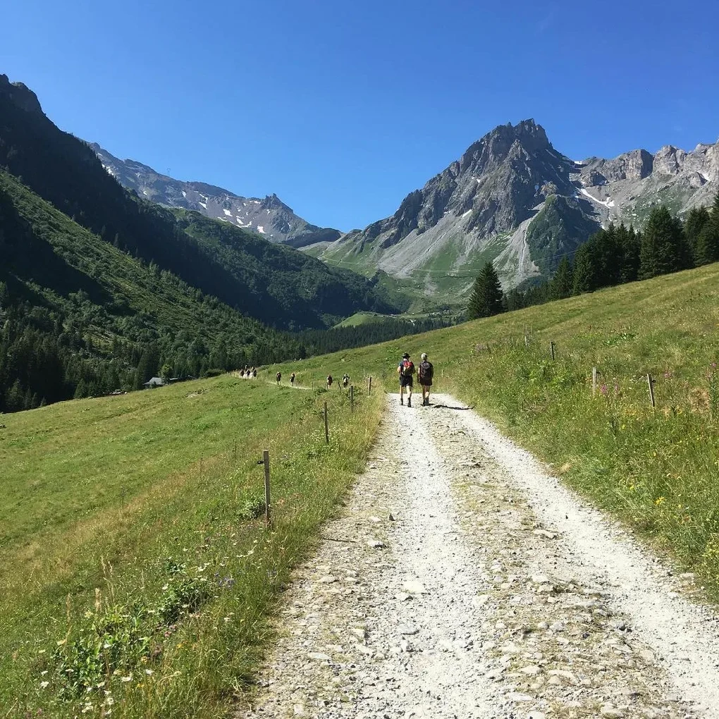 les-avantages-de-la-location-d-un-4x4-pour-explorer-les-montagnes-de-l-atlas